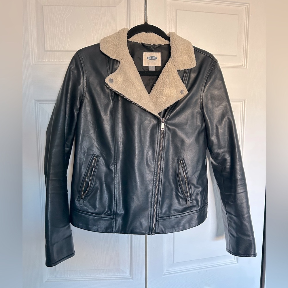 EUC Vintage Old Navy Faux Leather Jacket w/ Sherpa Collar